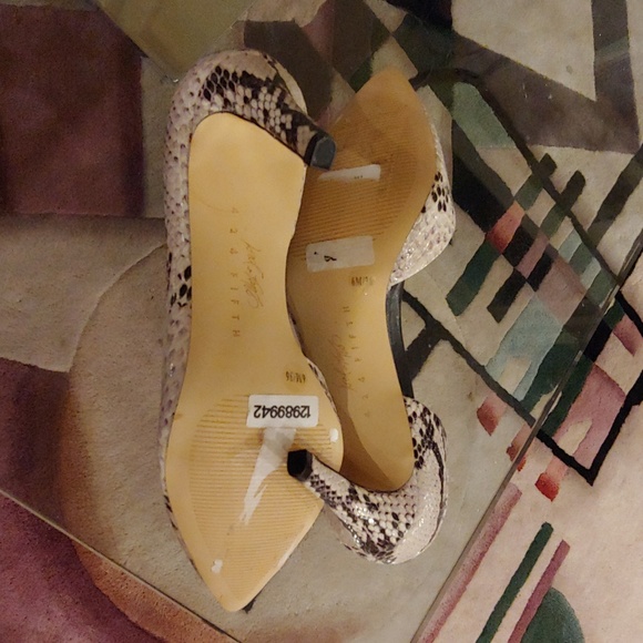 Lord & Taylor Python designed stilettos - Picture 4 of 5